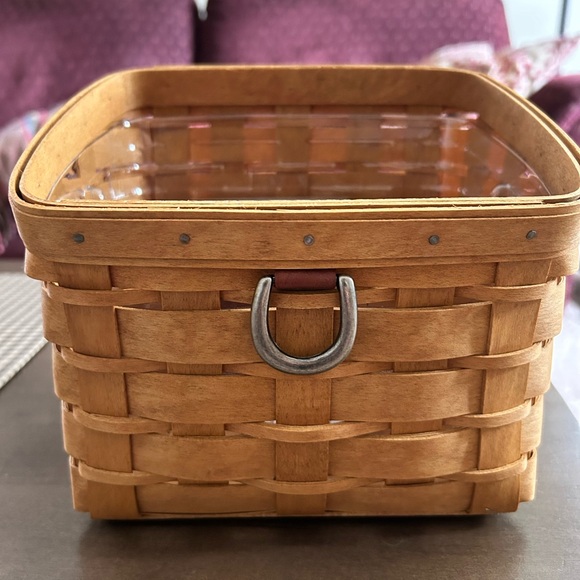 Longaberger Basket 🧺 - Picture 2 of 8